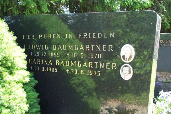 Familiengrab Baumgartner Hofkirchen